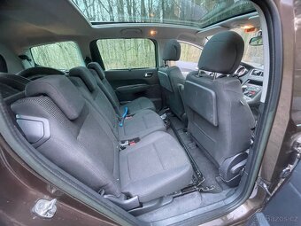 Peugeot 5008 1.6 115kw 7 míst - 14