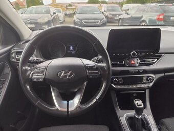 Hyundai i30.Comfort,1.6CRDI.85kw.R.V.1/2022.Km 80 200 - 14