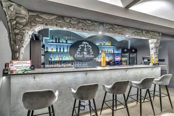 Pronájem stylového lounge baru v Praze, 180 m2 - Vinohrady,  - 14