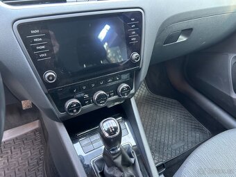 Škoda Octavia 1.6 TDI 85kW STYLE LED ČR 1.MAJ DPH - 14