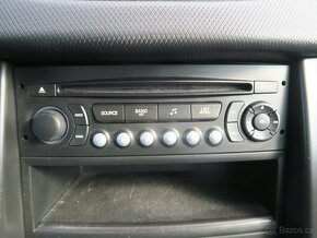 PEUGEOT 207 1.6 HDI 66 kW KLIMA - 14