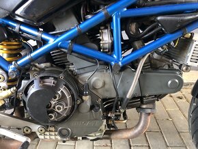 Ducati Monster 900 - 14