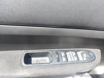 Peugeot 307 kombi SW 1.6 Hdi, nájezd 137 000 KM - 14