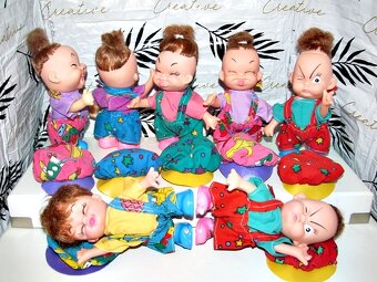 Retro sběratelské malé panenky šklebíci parta 7 rošťáků - 14