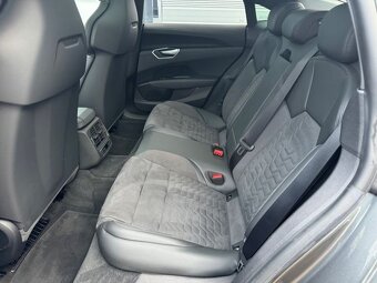 Audi e-tron GT quattro Panorama+HUD+Matrix+360Kamera - 14