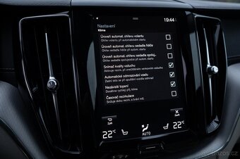 Volvo XC60 T8 Twin Engine 288kW,Inscription,AWD,ČR,Servis - 14