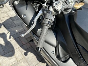 Yamaha YZF-R1 (2013), Akrapovič, 29 600 km – krásný stav - 14