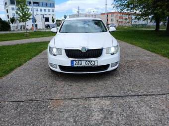 Škoda Superb rok 2012 2.0 TDI 103kw - 14