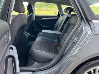 Audi A4 2.0TDI 110KW Manuál,Alu R17,Navi MMI,Výhřevy,BI-XEN - 14