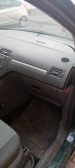 Focus C Max - 14