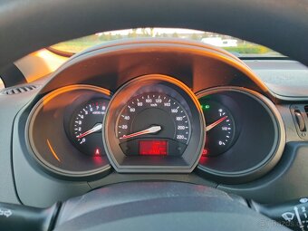 Kia Rio 2012 1.4 benzín 80 kW - 14