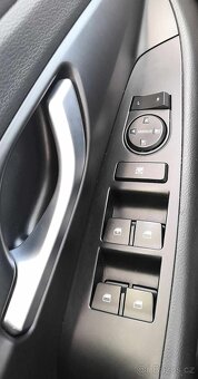 I30 hatchback - 14