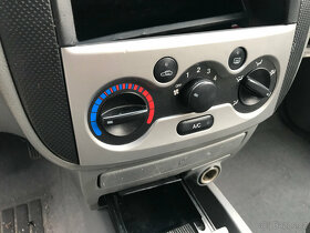 Daewoo Kalos 1,4i 16V 2004 69kW - díly - 14