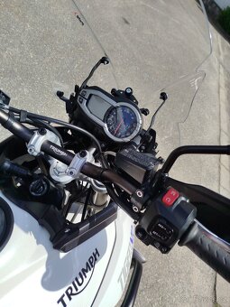Triumph Tiger 800 XRX, BOHATÁ VÝBAVA, PO SERVISE, MOC HEZKÝ - 14