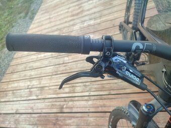 Prodám celoodpružené enduro XL Canyon Strive CF - 14