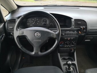 OPEL ZAFIRA 1.MAJITEL/ČR/NÍZKÉ KM/NAFTA/TAŽNÉ ZAŘÍZENÍ - 14