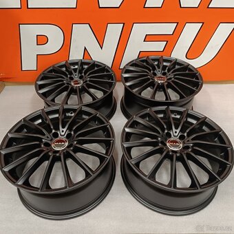 Dvourozměrné disky MAK 8Jx19'' ET38 + 9Jx19'' ET50 - 14