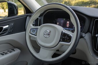 Volvo XC60 2.0 B5 mHEV Plus Bright AWD A/T - 14