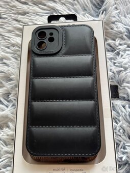 Apple iPhone 11 64GB Black - 14