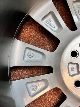 5x114,3 R18 Originál alu Honda H-RV - stav nových - 14