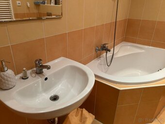 Pronájem bytu 2+KK ulice Mattioliho Praha 4 Zaběhlice - 14