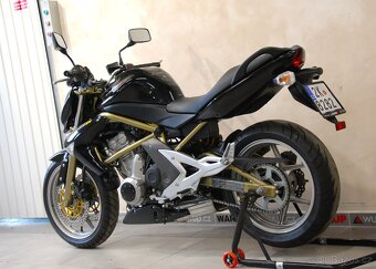 Kawasaki ER-6n - velmi hezký stav - 14