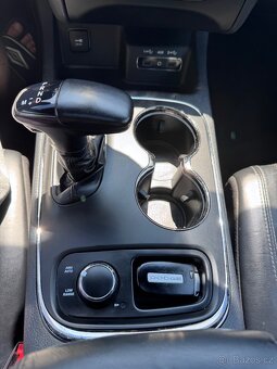 DODGE DURANGO 5.7 R/T / 6 míst / - - 14