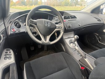 Honda Civic 1,8 VTEC 1.majitel najeto 107000 km - 14
