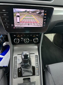 Škoda Superb 2.0Tdi 110kw style Dsg 1 majitel 2021 - 14