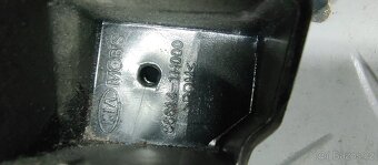 Drzak narazniku na Kia, Toyota a Mercedes - 14