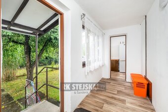 Prodej rekonstruovaného, patrového a částečně podsklepeného  - 14
