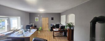 Multifunknční areál - dílny, kanceláře, byty - 14