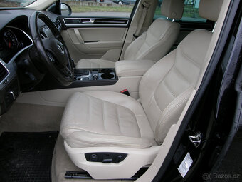 Volkswagen Touareg 3.0 TDI KLIMA, NAVI, KŮŽE, TZ - 14