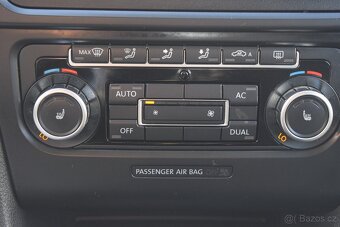 Volkswagen Golf 1.6 TDI BOHATÁ VÝBAVA NOVÁ STK PRVNÍ MAJITEL - 14