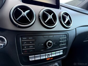 Mercedes B 180 / 2015 facelift / automat / 72 tis. - 14