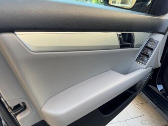Mercedes C220 Avatngarde - 14
