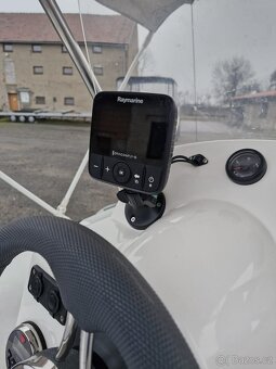 motorový člun ADVENTURE V-500 - 14