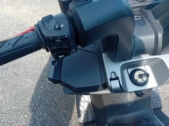 KYMCO MYROAD 700i ABS, SERVISOVANÝ, NOVÉ PNEU,LEDKY - 14