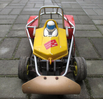 Starší model rc auto buggy dělané na elektro motor - 14