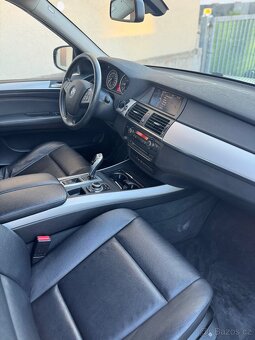BMW X5 xDrive 30d TOP STAV - 14