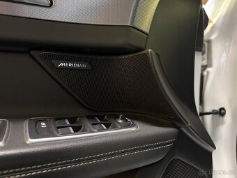 Jaguar XF R-Sport 3.0D V6 / Zárkuka - 14