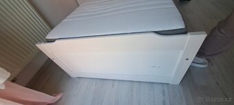 Postel s úložnými prostory - 14