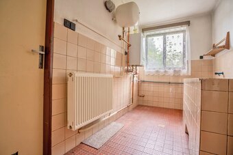 Rodinný dům s terasou, 2 garáže, rozsáhlé pozemky, Čestice,  - 14