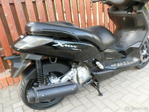 Yamaha X-Max 250 - 14