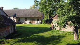 Prodej hospodářské usedlosti se stodolou, 2 493m2 pozemek, H - 14