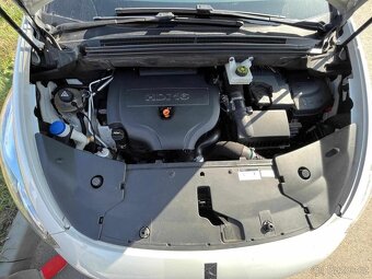 Citroen DS5, 2014, 132000 km, Diesel, manuál, 120 kW - 14