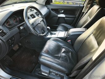 Prodám Volvo XC90 AWD 2.9T 200kW - 7 míst - 14