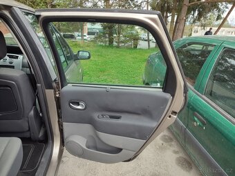 Renault Scenic 1.5dCi 78kW - 14