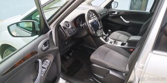 Ford Galaxy II Ghia 2,0 TDCI - 103kw. 7 místné - Nová STK - 14