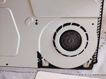 Playstation 4 - 14